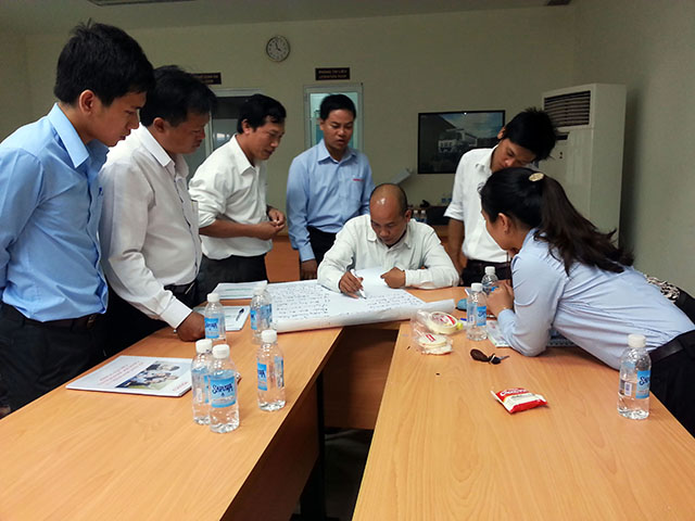 Kỹ năng bán hàng & chăm sóc Khách Hàng chuyên nghiệp - ISUZU (25 & 26.09.2014)